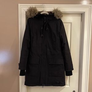 Aritzia Bancroft Parka
